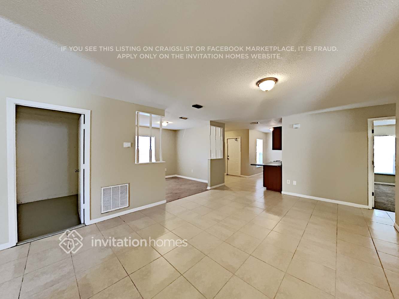 Building Photo - 5108 E Holland Ave