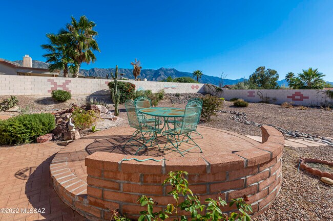 Building Photo - 65685 E Rocky Trail Dr