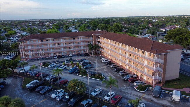 Building Photo - 17350 NW 67th Ave