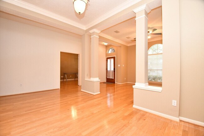 Building Photo - 1215 Wood Haven Ct