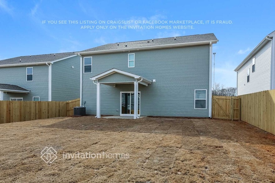 Building Photo - 211 White Flds Ave