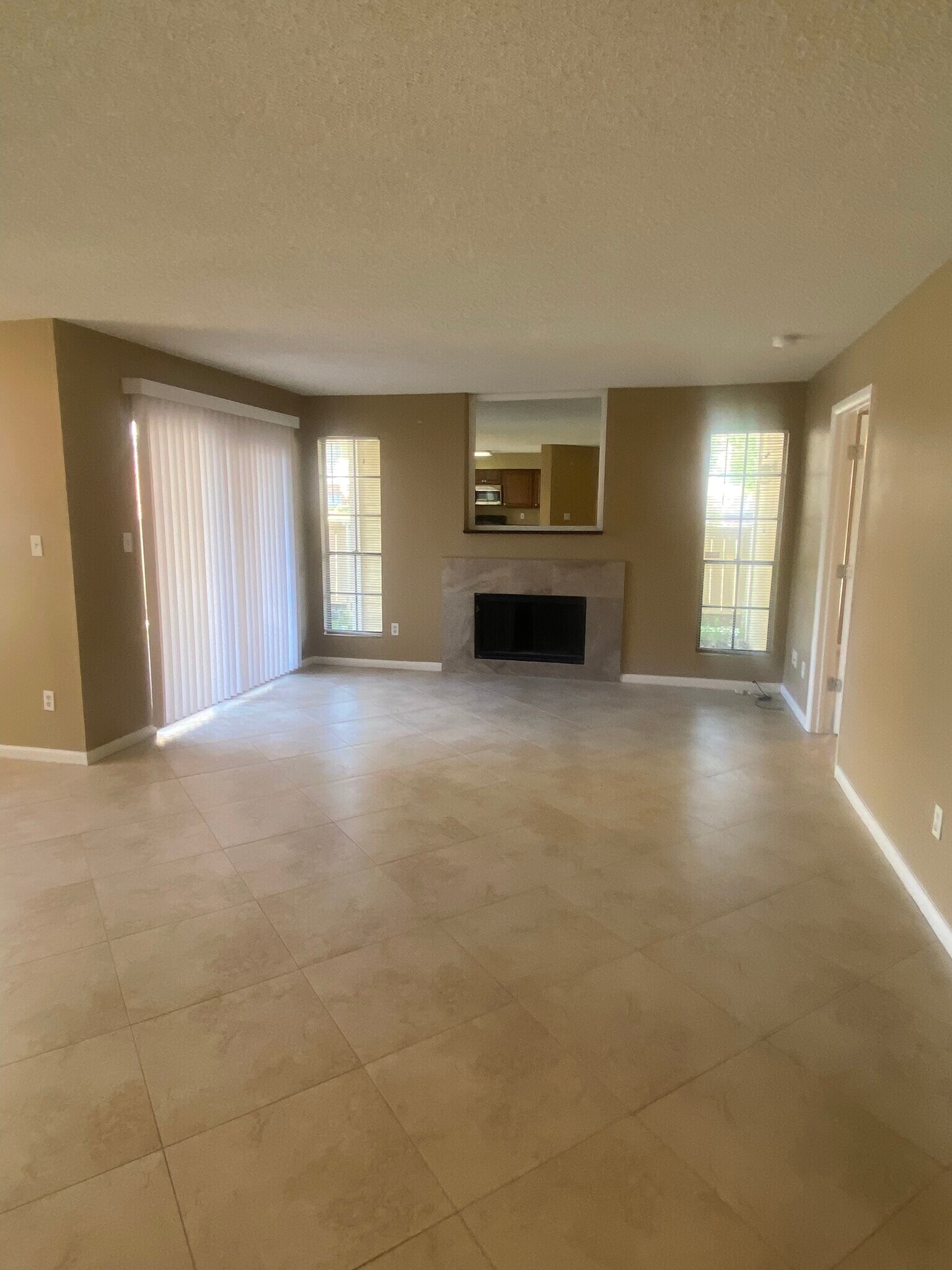 Building Photo - 8724 Mallard Reserve Dr