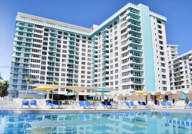Building Photo - 5101 Collins Ave