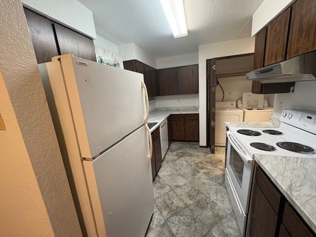 Building Photo - Olympia 4 Plex