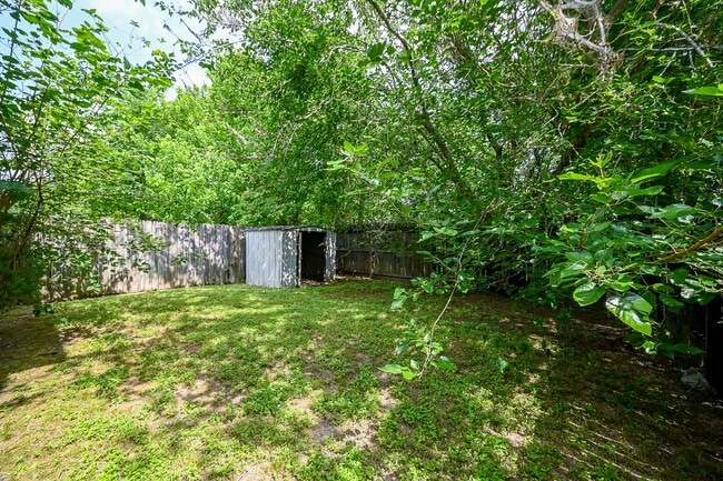 Building Photo - 3019 La Estancia Ln