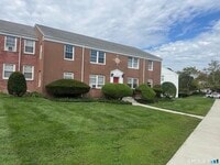 Building Photo - 30 Revere Dr