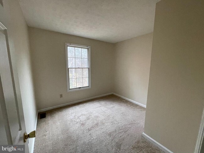 Building Photo - 2134 Commissary Cir