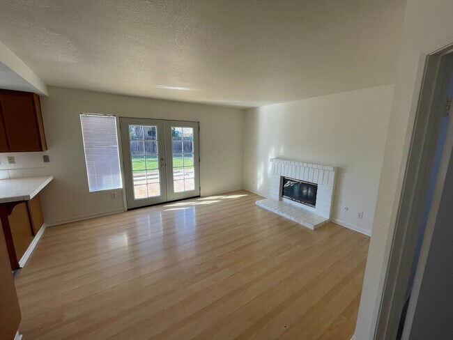 Building Photo - 24399 Fiji Dr