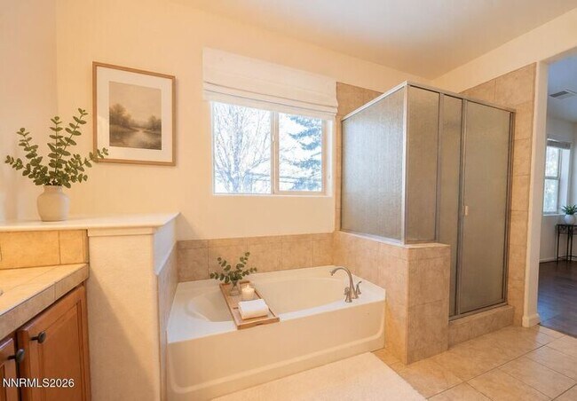 Building Photo - Beautiful 3 Bed 2 Bath in 89436 - AVAILABLE NOW!