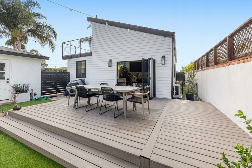 Building Photo - 236 Camellia Ln