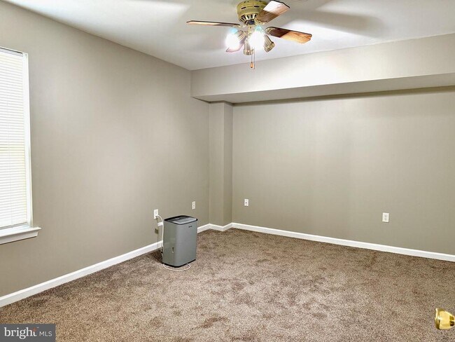 Building Photo - 531 W Penn Ave