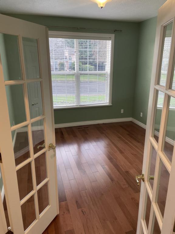 Building Photo - 2245 NW Park Terrace