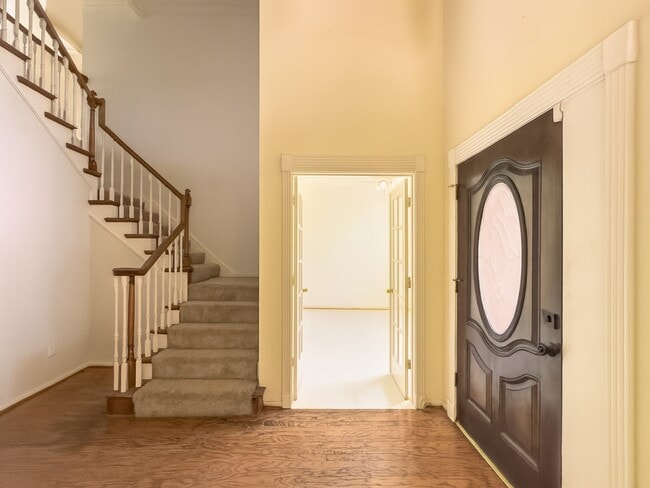 Building Photo - 16714 Colony Terrace Dr