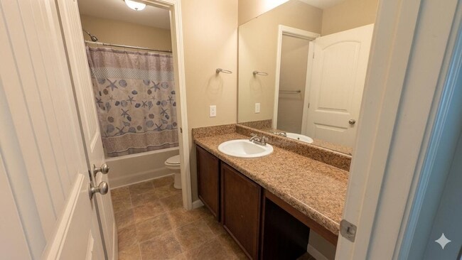 Building Photo - 104 Terilyn Ct