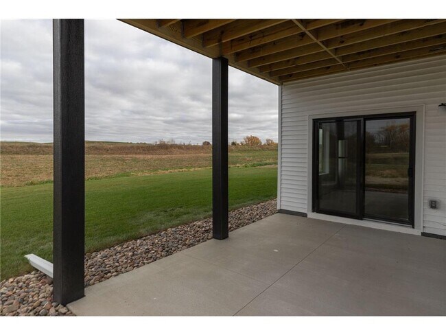 Building Photo - 301 Somerby Pkwy NE