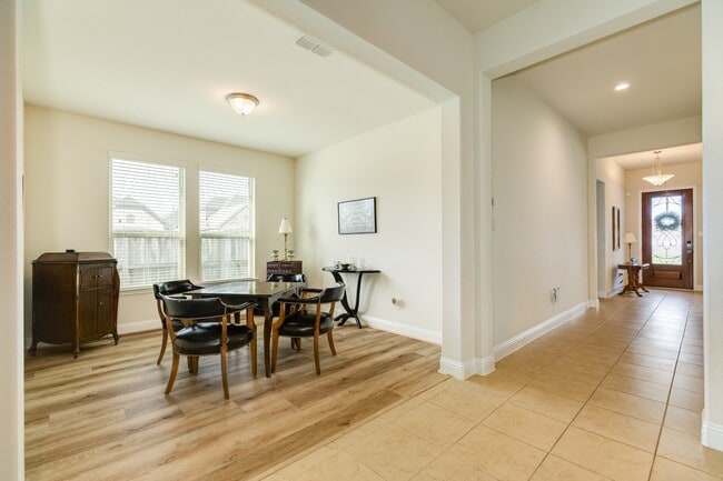 Building Photo - 2329 Vineyard Terrace Ln