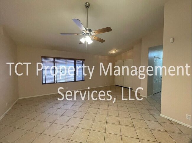 Building Photo - Charming 4 Bedroom in Great Location!