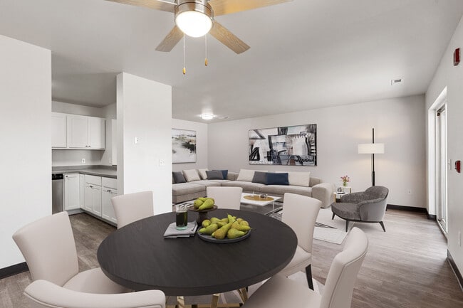 Building Photo - Riverstone Townhomes