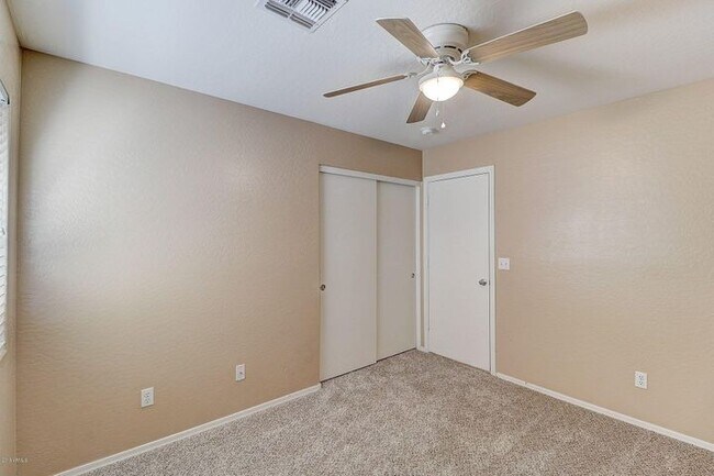 Building Photo - 6932 S Morning Dew Ln