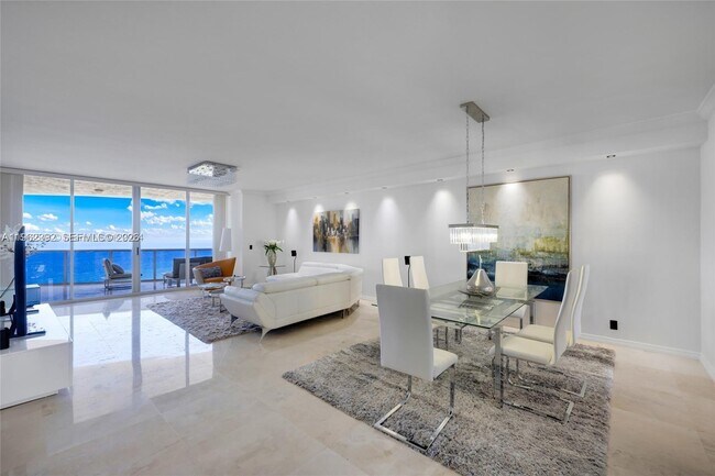 Building Photo - 3200 N Ocean Blvd