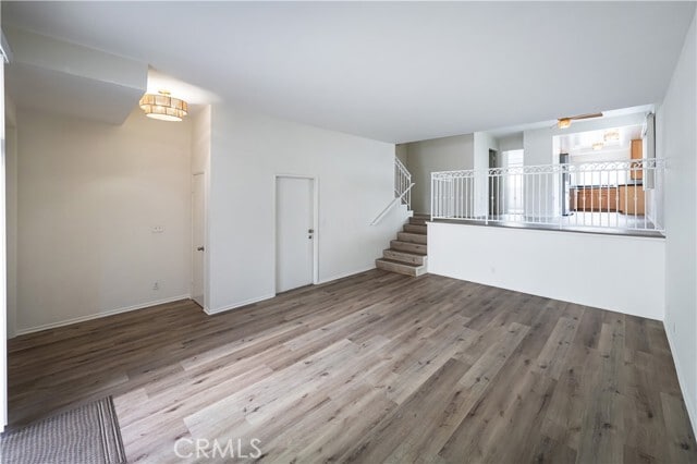 Building Photo - 423 2nd St