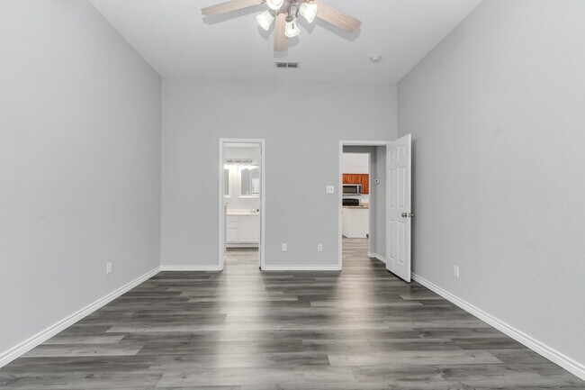 Building Photo - Welcome home to this beautifully maintained 4-bedroom, 2-bath, single-story home in the desirable...