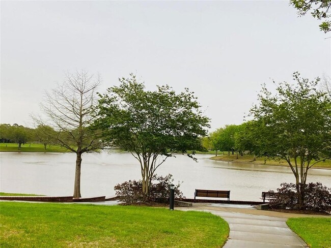 Building Photo - 2802 Grants River Cir