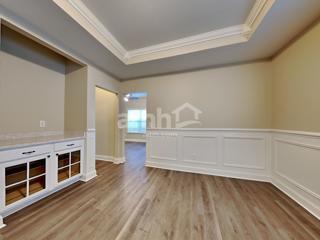 Building Photo - 181 Cotillion Crescent