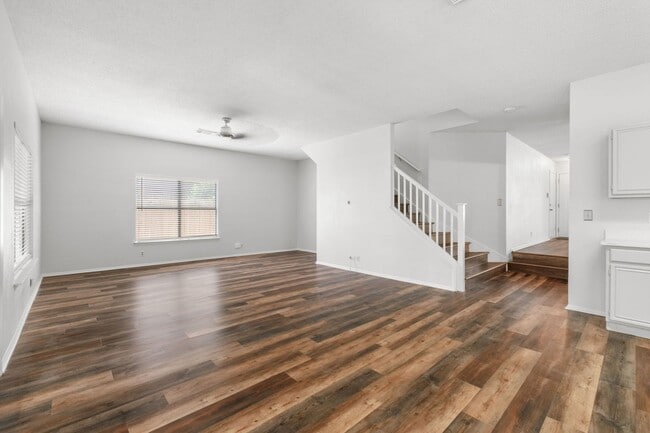 Building Photo - MOVE-IN READY REMODELED RENTAL HOME LOCATED IN NORTHWEST CROSSING