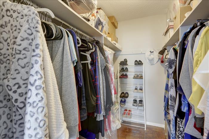 Walk-in Closet - 4515 Willard Ave