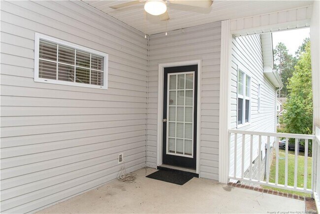 Building Photo - 36 Wateredge Ln