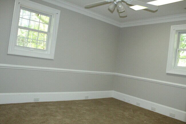 Building Photo - Northeast Columbia Spring Valley Rental