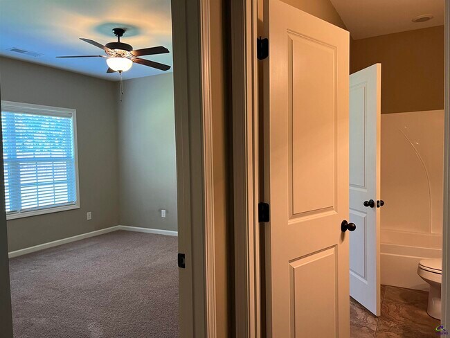 Building Photo - 104 Jared Court