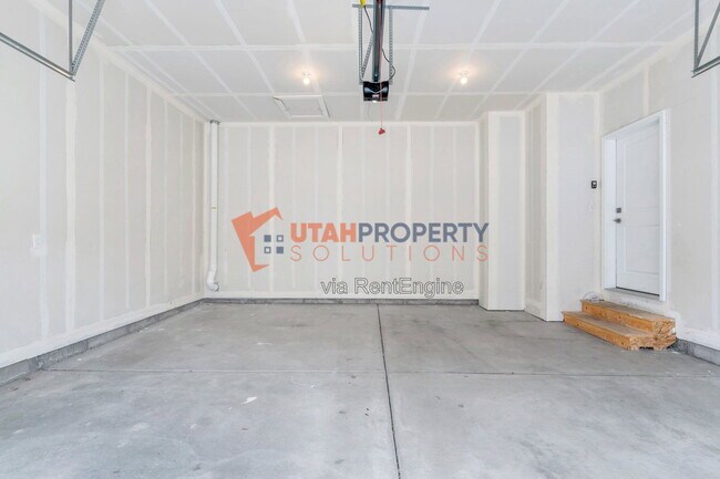 Building Photo - 7632 S Waverly Hls Ln