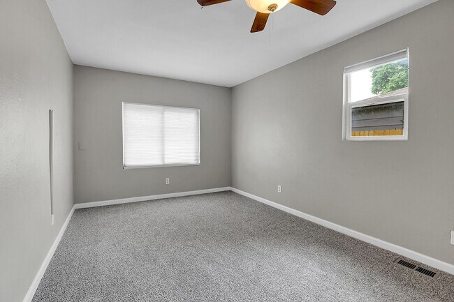 Building Photo - 4885 Tejon St
