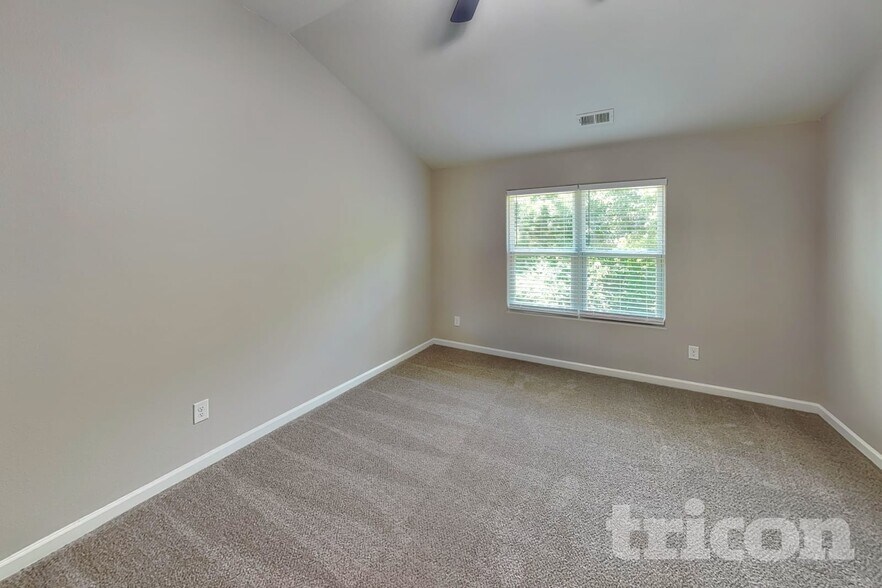 Building Photo - 4717 Opus Ln