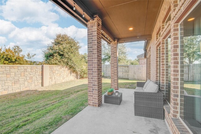 Building Photo - 29006 Crystal Rose Ln