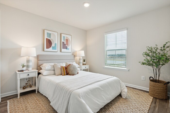 Building Photo - 463 Navona Dr