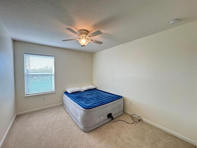 Building Photo - 12377 Streambed Dr