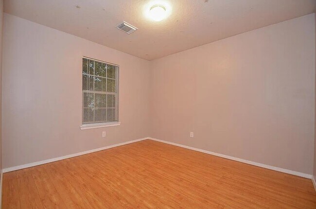 Building Photo - 6137 Lone Prairie Way