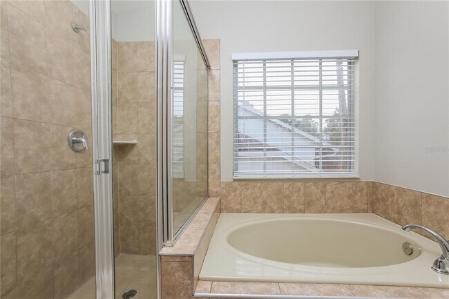 Building Photo - 10729 Satinwood Cir