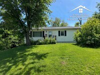Building Photo - 1304 Bradley Ln