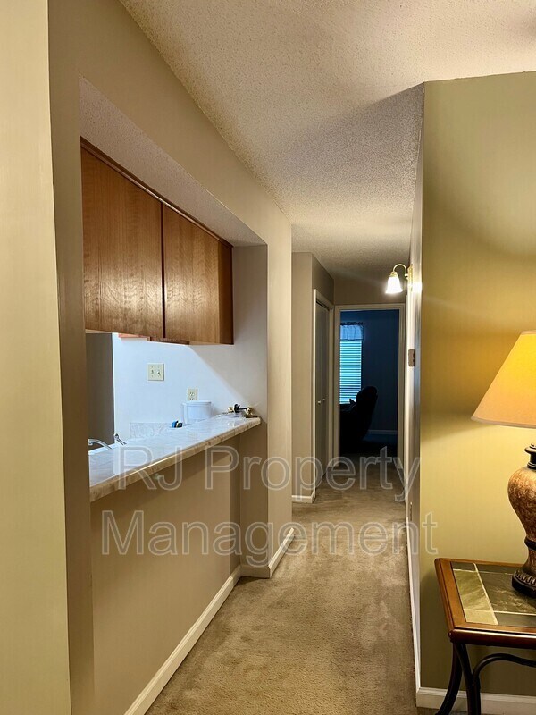 Building Photo - 5656 Encino Cove
