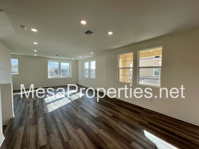 Building Photo - 1709 Cedar Tree Pl