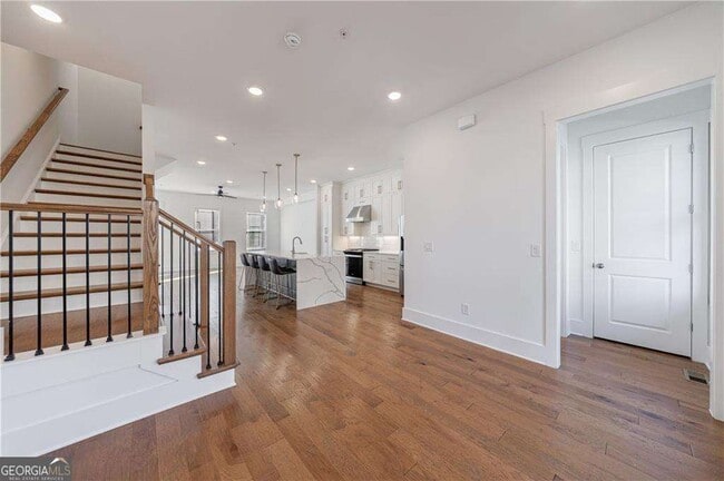 Building Photo - 1032 Robert Smalls Wy