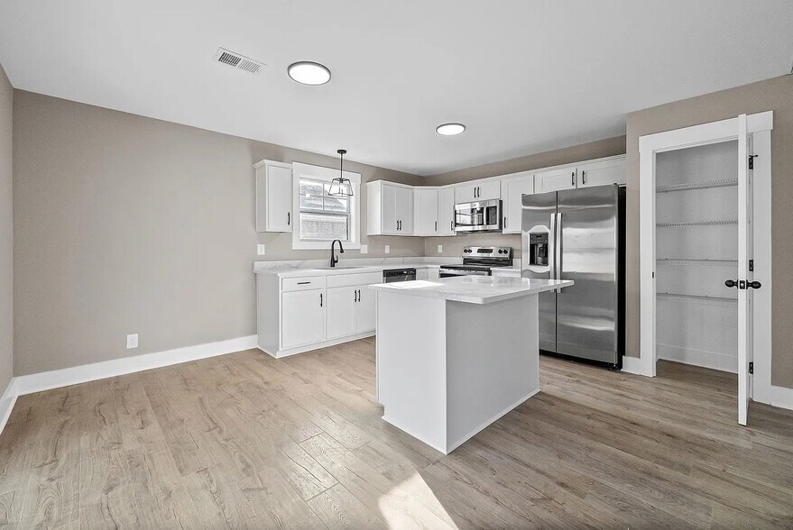Building Photo - 340 Cardinal Creek Dr