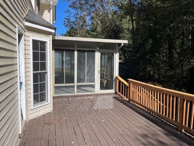 Building Photo - 145 Princeton Trce