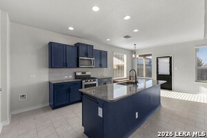 Building Photo - 13835 Fredrick Hl