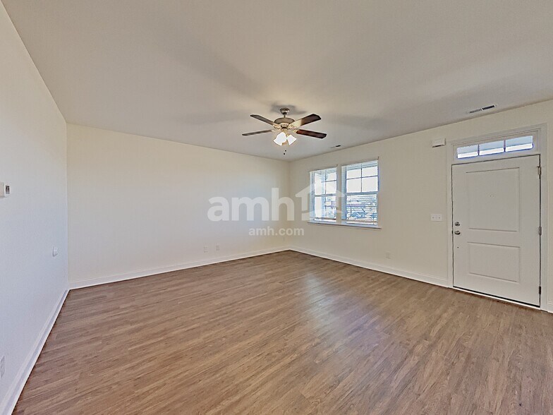 Building Photo - 2329 Campbell Cove Ct