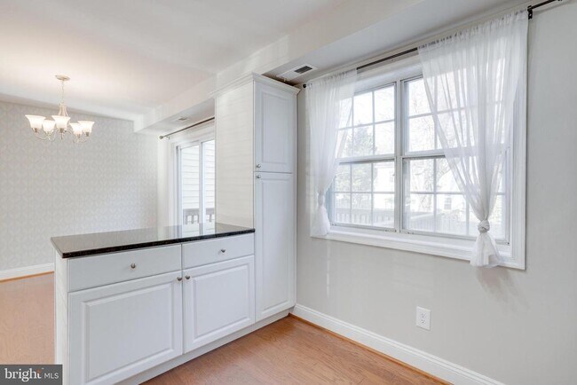 Building Photo - 5312 Anchor Ct